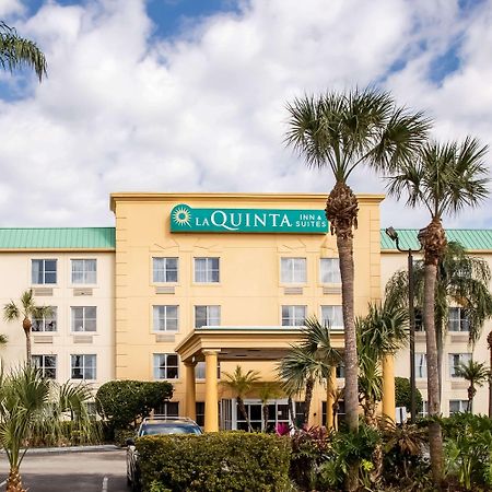 La Quinta By Wyndham Melbourne Viera Hotel Exterior photo